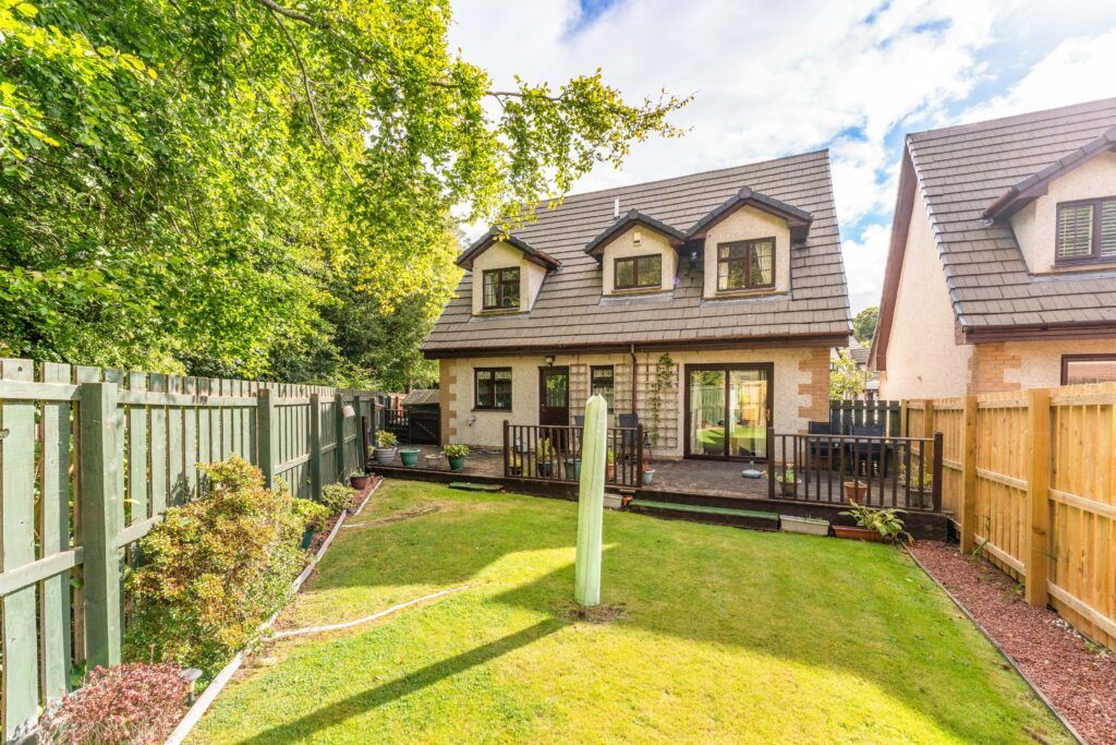 Property photo 3 of 31