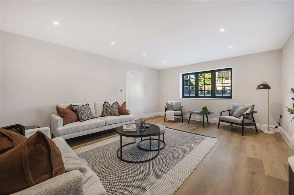 Property photo 3 of 30 Picture No. 46