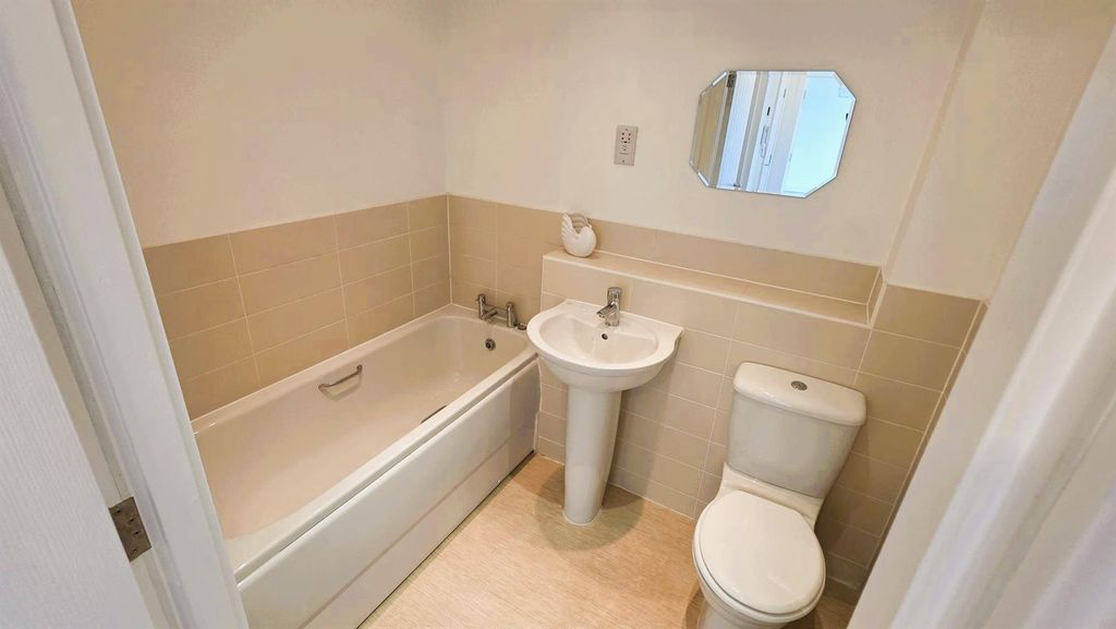 Additional image 15 of 2 bed flat for saleBwlchygwynt, Llanelli SA15