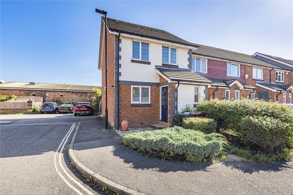 Property photo 1 of 16 Picture No. 15