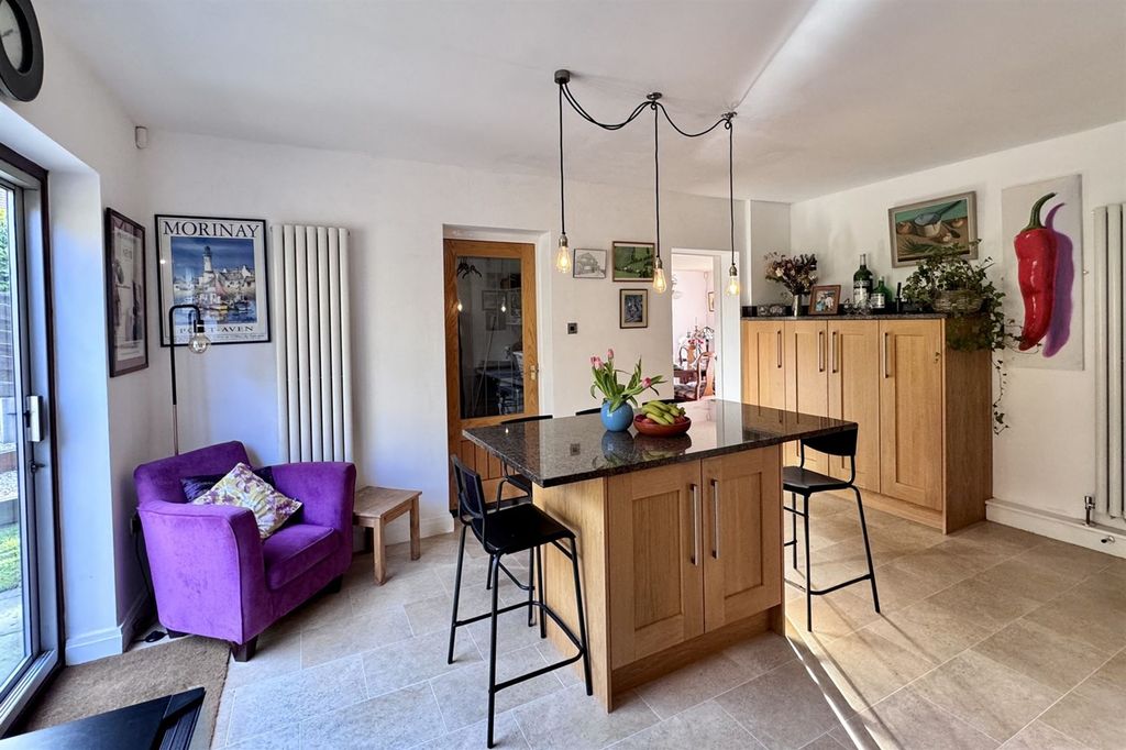 Additional image 7 of 5 bed detached house for saleHaywards Close, Glossop SK13