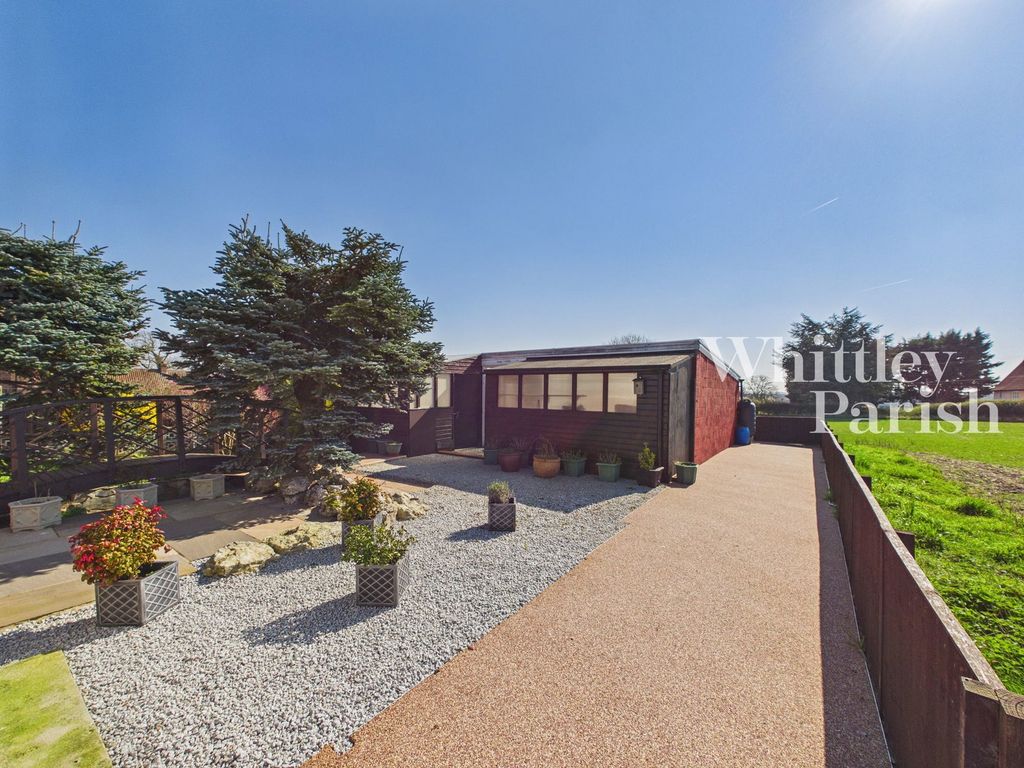 Property photo 3 of 23