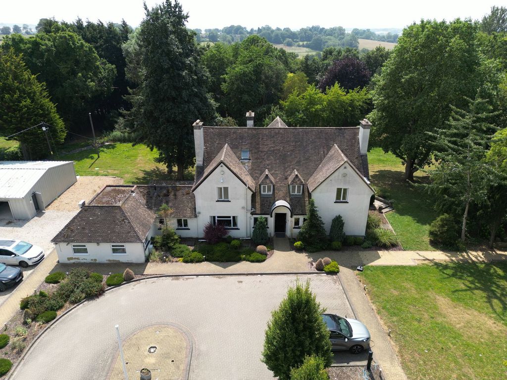 Property photo 3 of 14