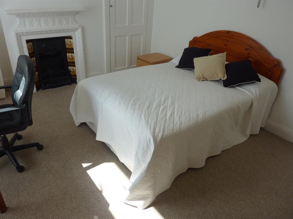 Property photo 3 of 27