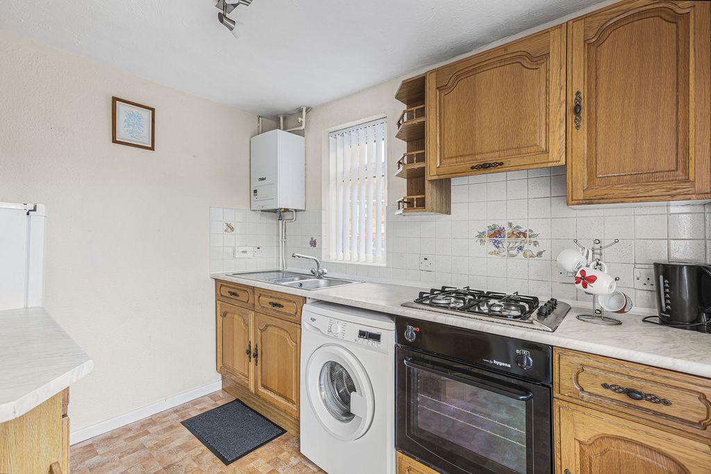 Property photo 3 of 15
