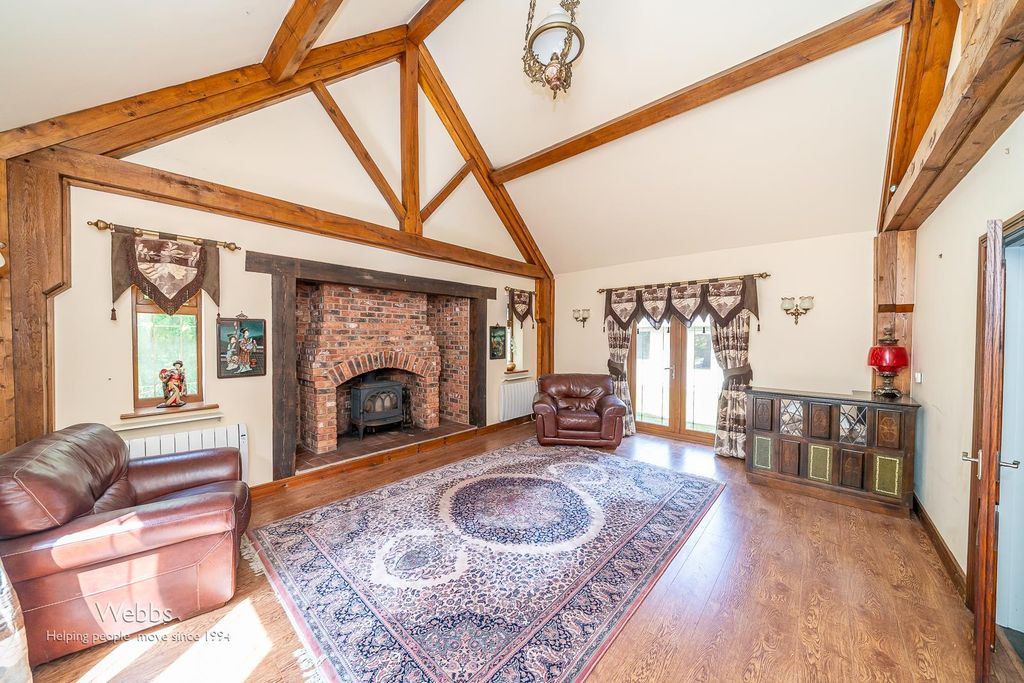Property photo 3 of 44 Â© Webbs Estate Agents Â© (4 Of 165).Jpg