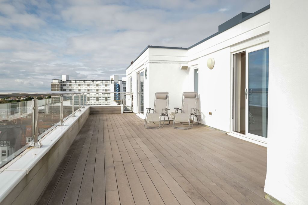 Property photo 3 of 20 Private Terrace Balcony