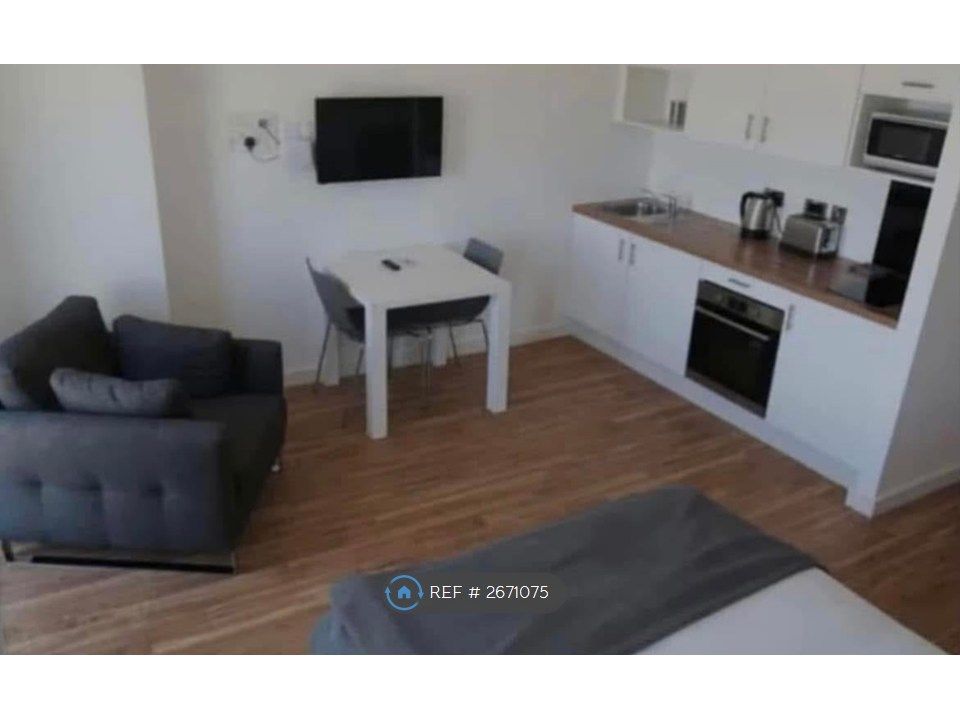 Property photo 1 of 4