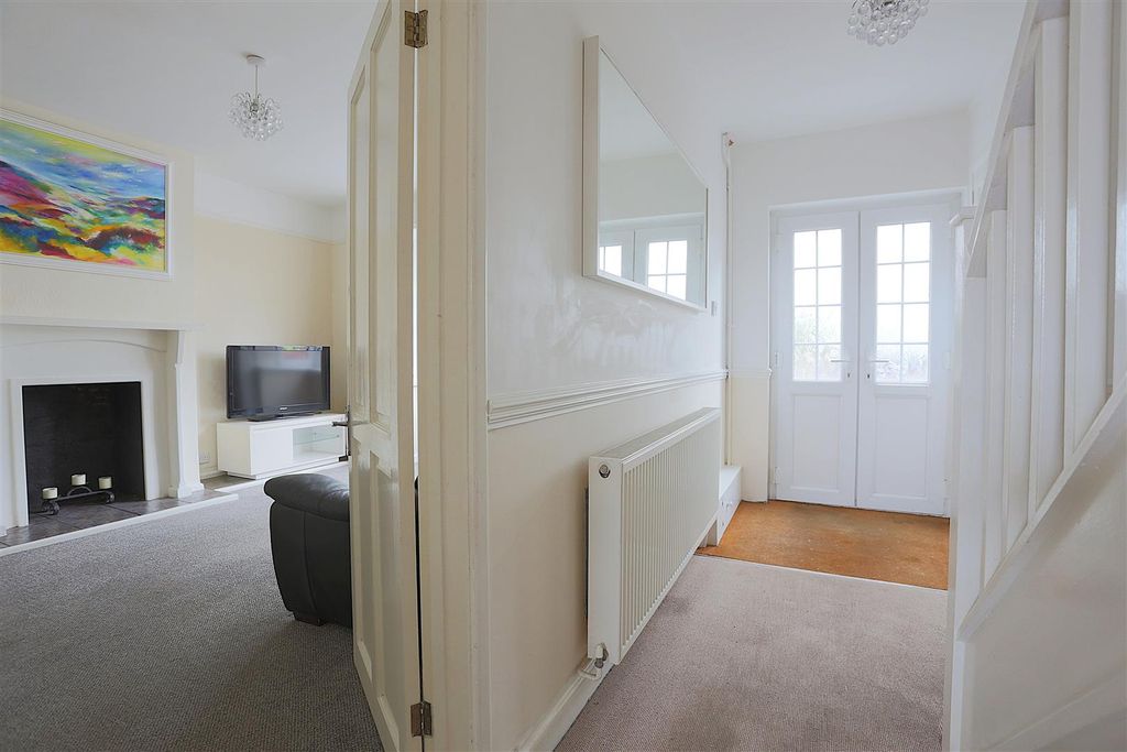 Property photo 3 of 22