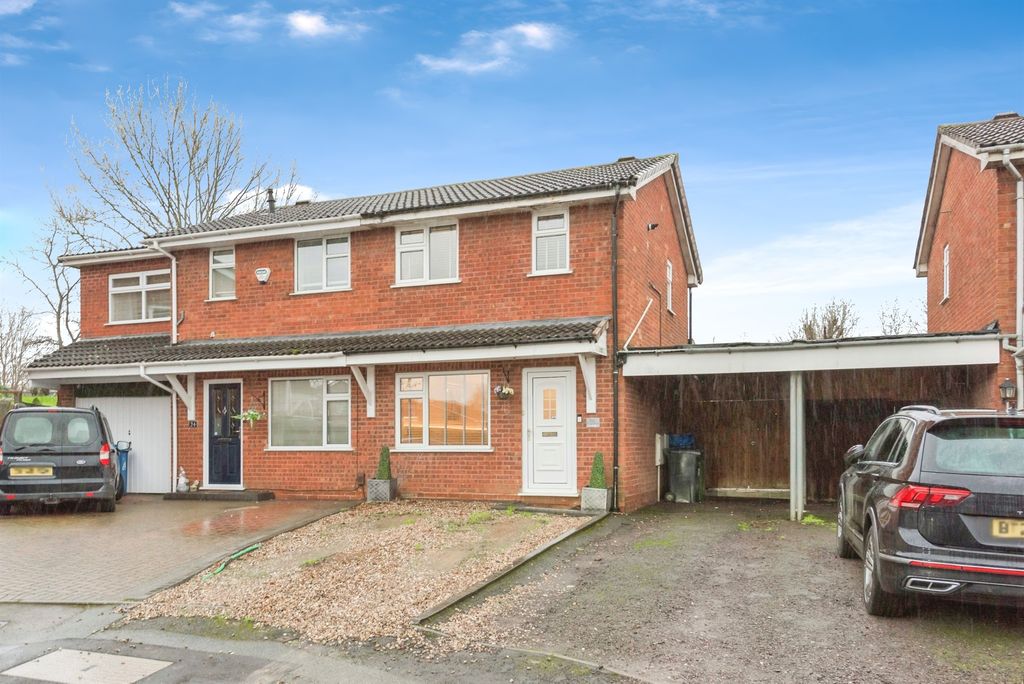 Property photo 2 of 20