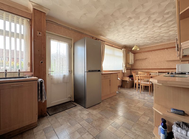 Property photo 3 of 12 Kitchen/Diner