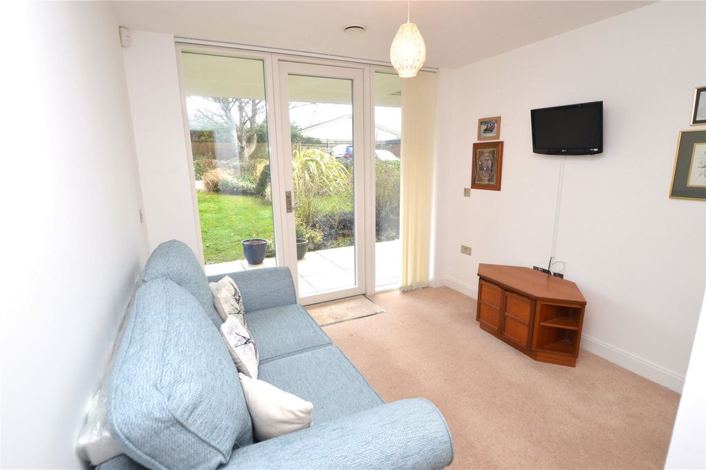 Additional image 12 of 2 bed flat for saleSea Road, Carlyon Bay, St. Austell, Cornwall PL25