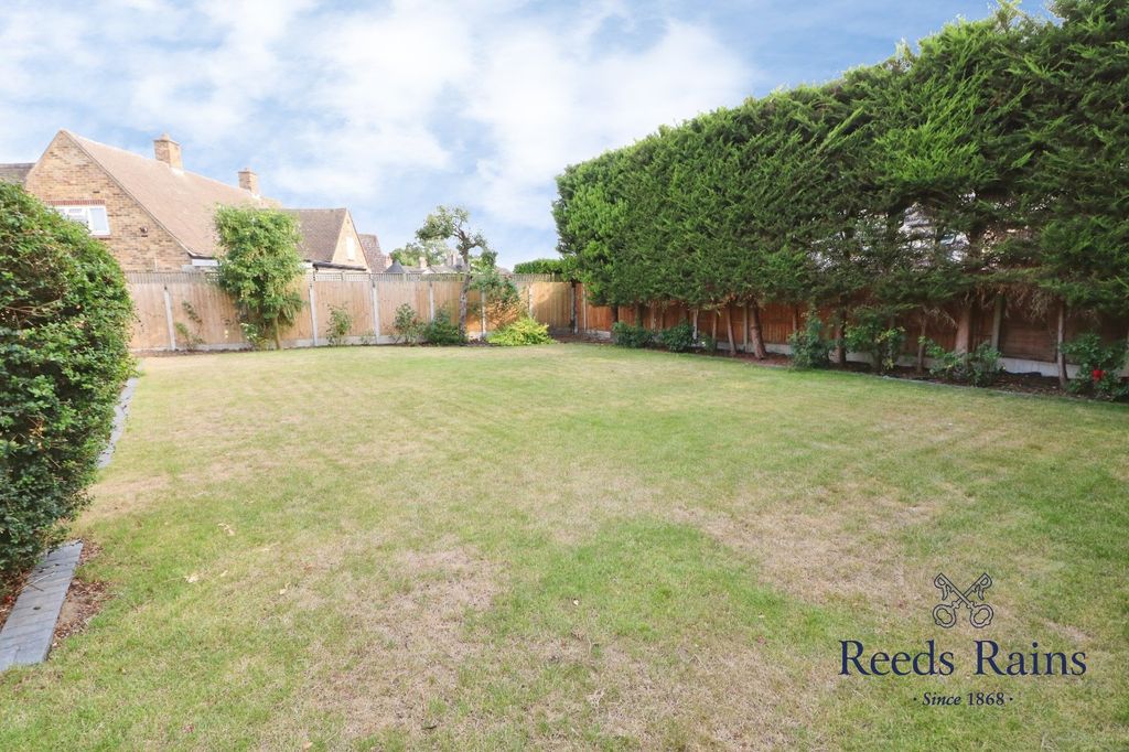 Property photo 2 of 38 Rear Garden