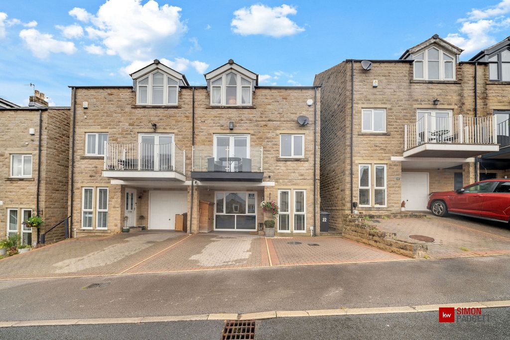 Property photo 1 of 34