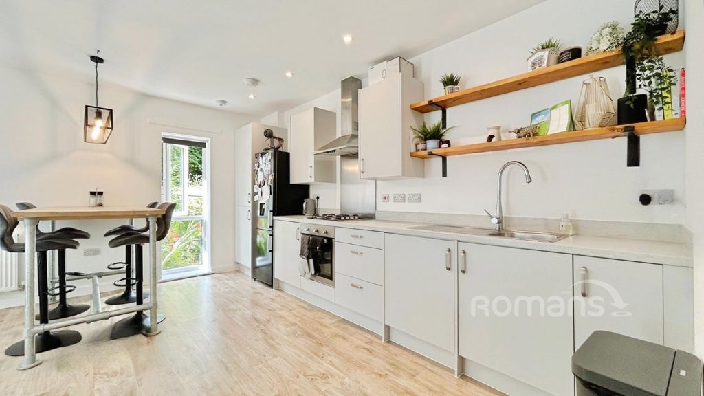 Property photo 3 of 10 Picture No. 09