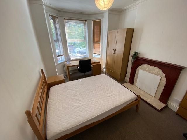 Property photo 2 of 14 Bedroom 1