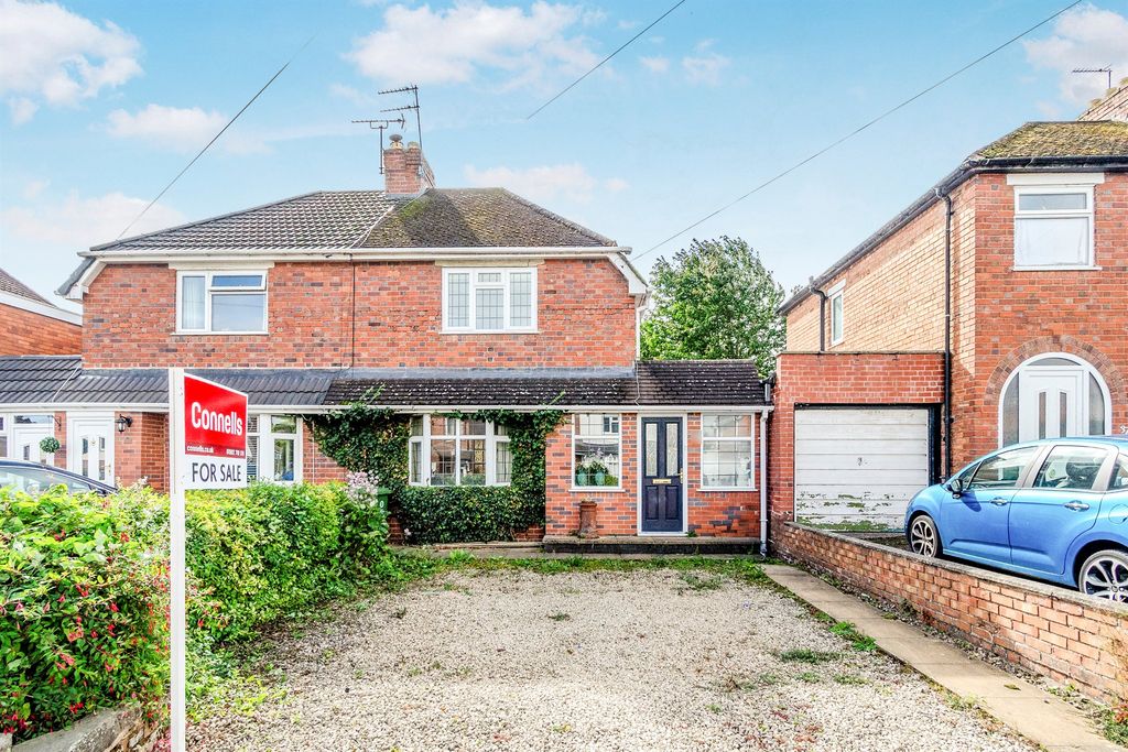Property photo 1 of 17