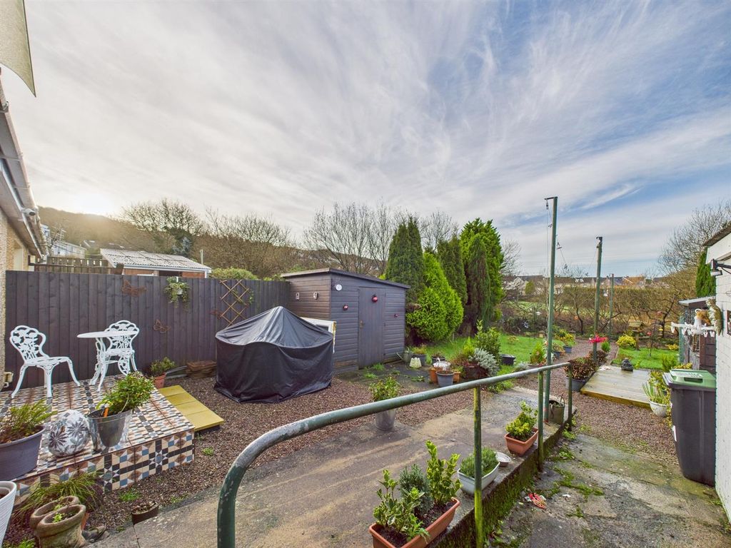 Property photo 2 of 16 Cam04045G0-Pr0051-Still015.Jpg