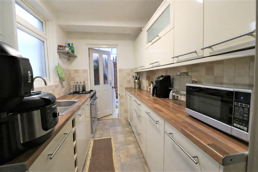 Property photo 1 of 5