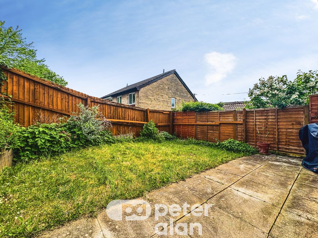 Property photo 2 of 21