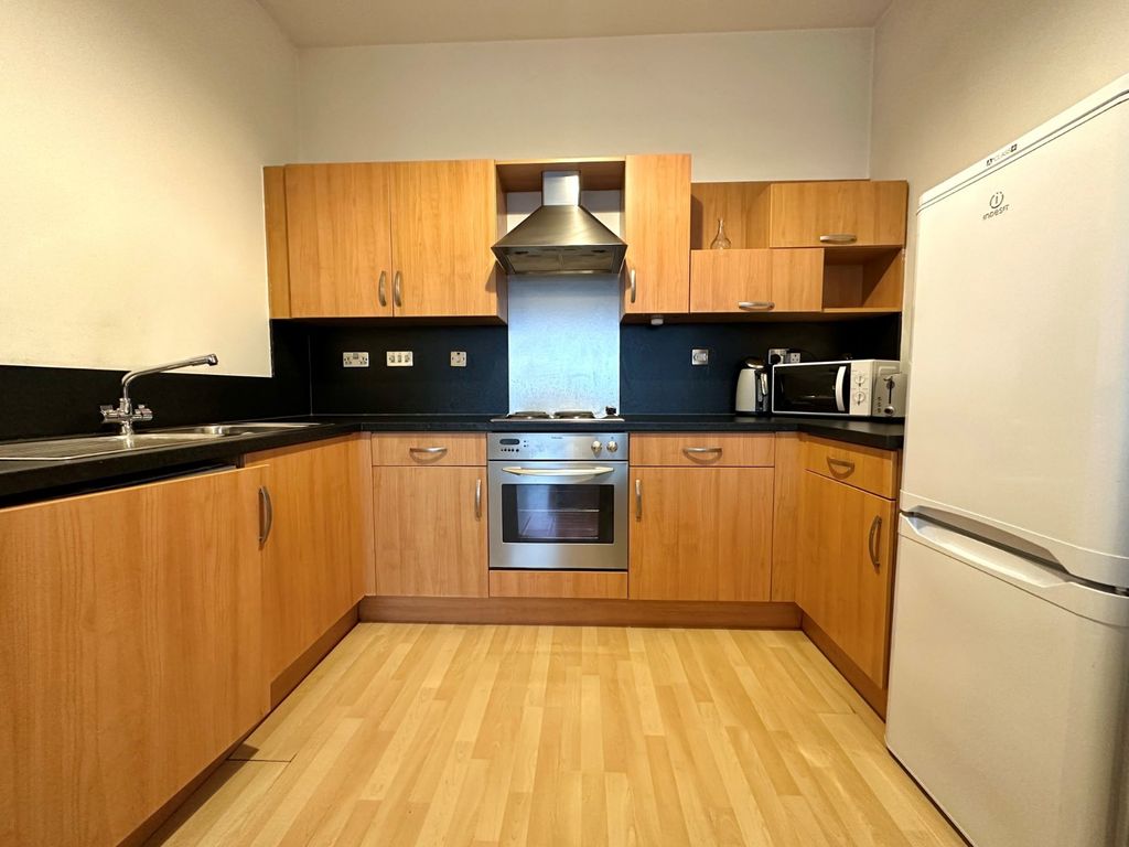 Property photo 3 of 7 Picture No. 11