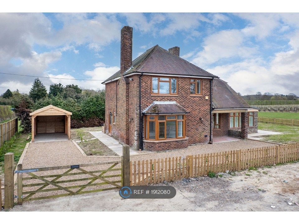 Property photo 2 of 35