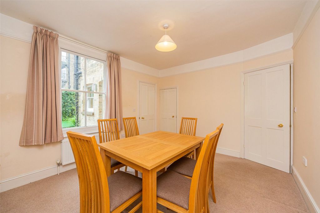 Property photo 3 of 9 Picture No. 05