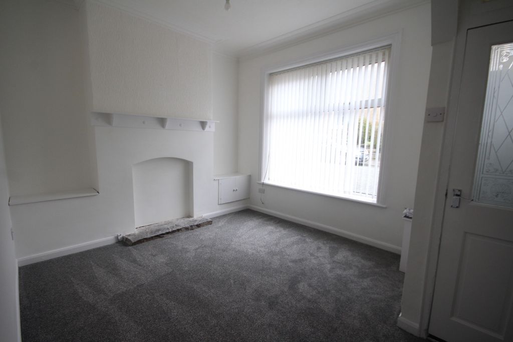 Property photo 2 of 9 Photo