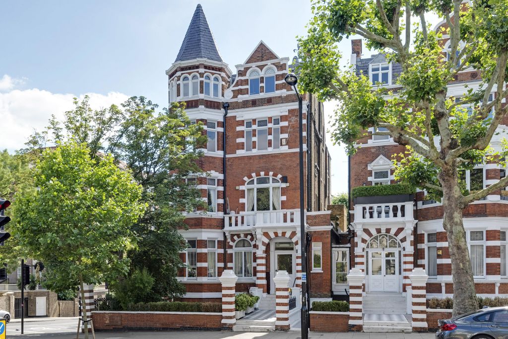 Property photo 3 of 24 Front