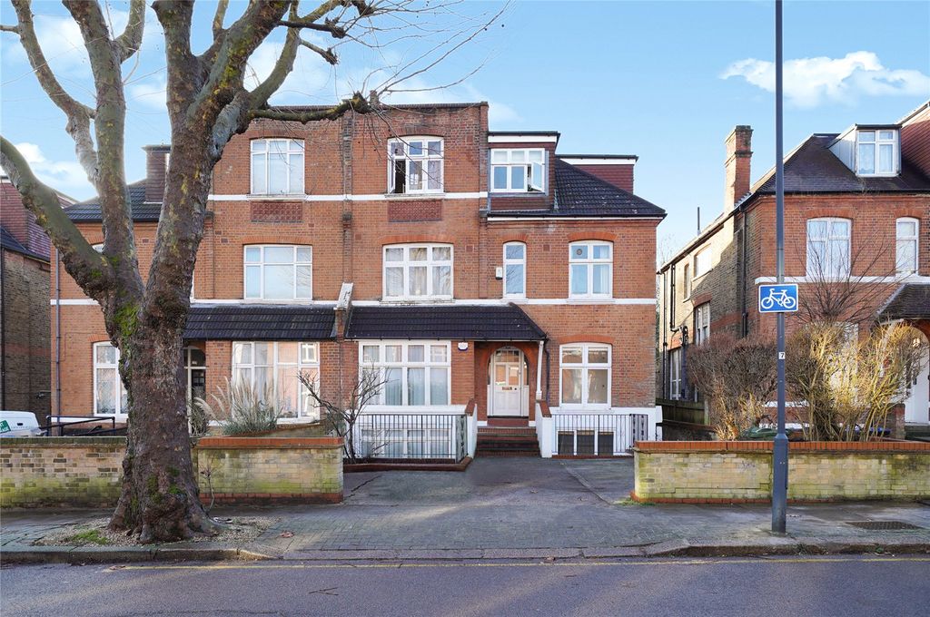 Property photo 3 of 18 Picture No. 30