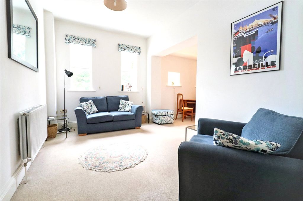 Property photo 2 of 13 Picture No. 12
