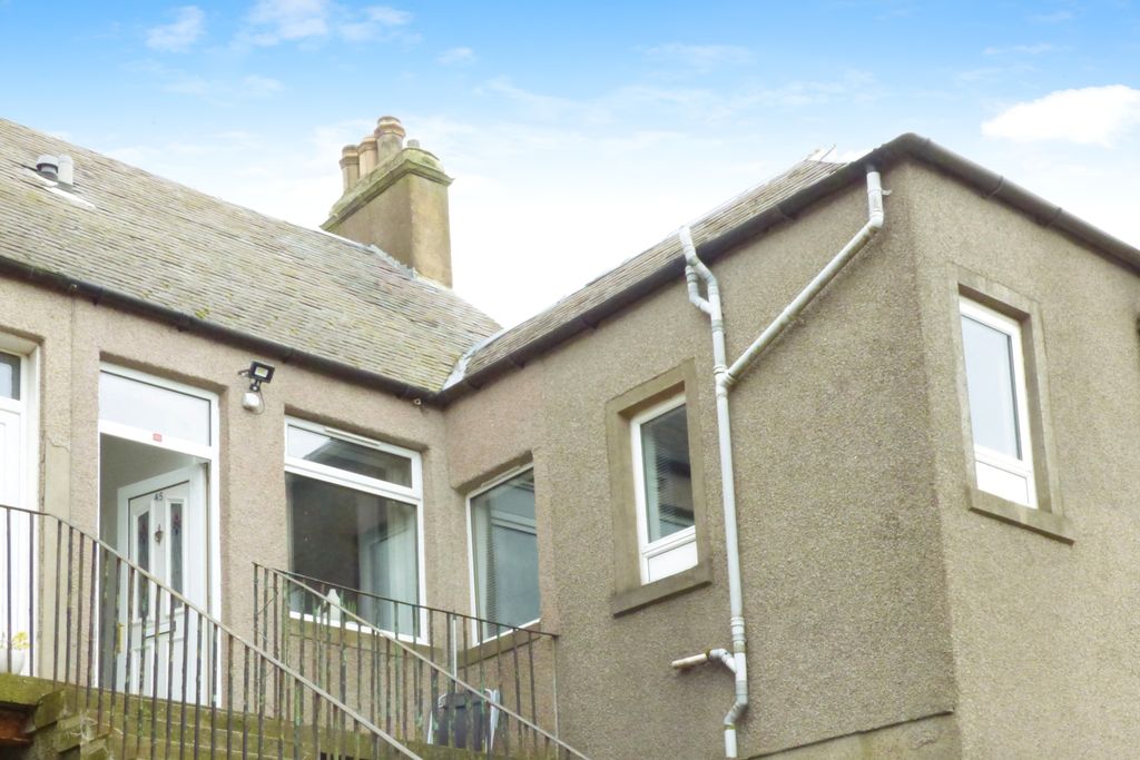 Property photo 1 of 18 Rear View
