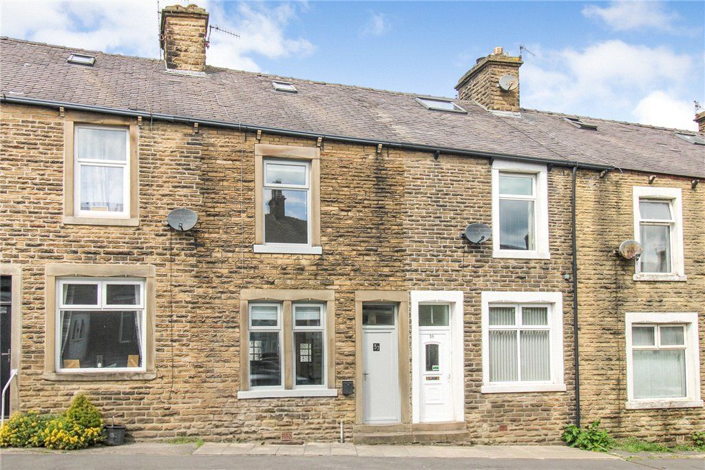 Property photo 1 of 16 External