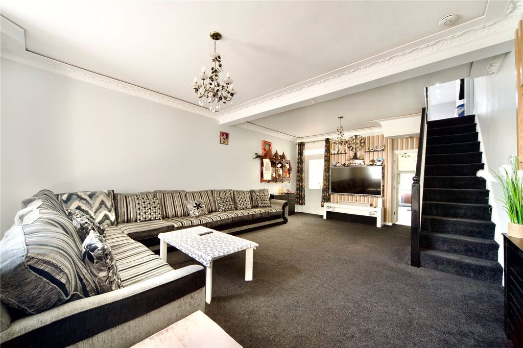 Property photo 2 of 37 Picture No. 39