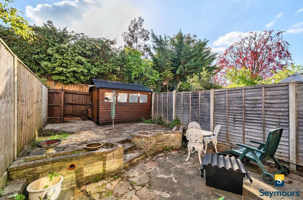 Property photo 3 of 14 Garden