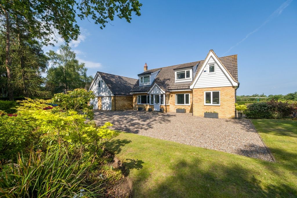 Property photo 1 of 35
