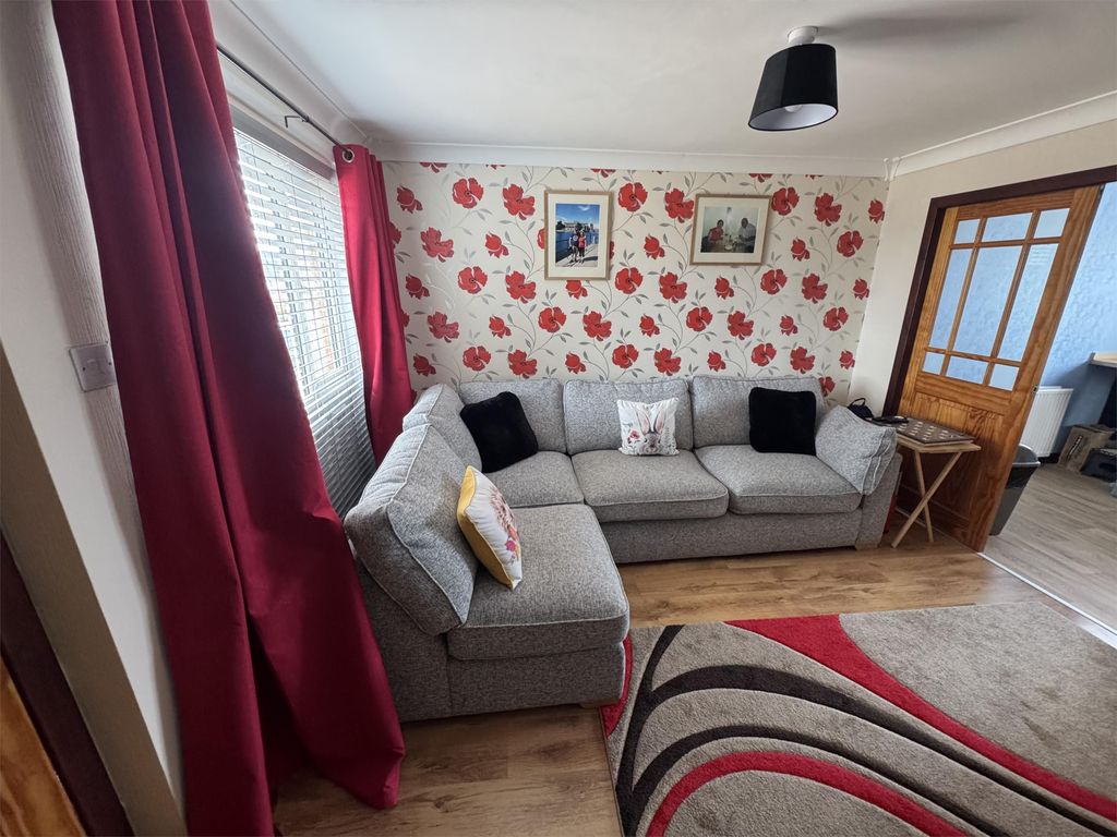 Property photo 2 of 12