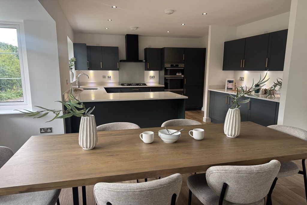 Property photo 3 of 16 This Is A Great Space To Entertain