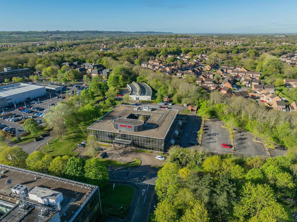 Property photo 3 of 12 Delta 200 Swindon24.Jpg