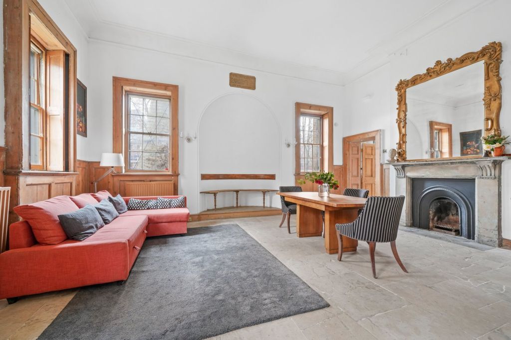 Property photo 1 of 29