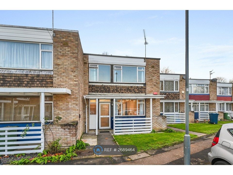 Property photo 3 of 11 Exterior Front