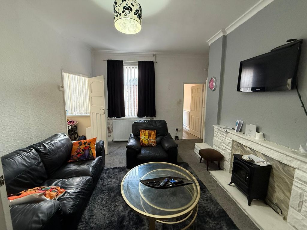 Property photo 2 of 10
