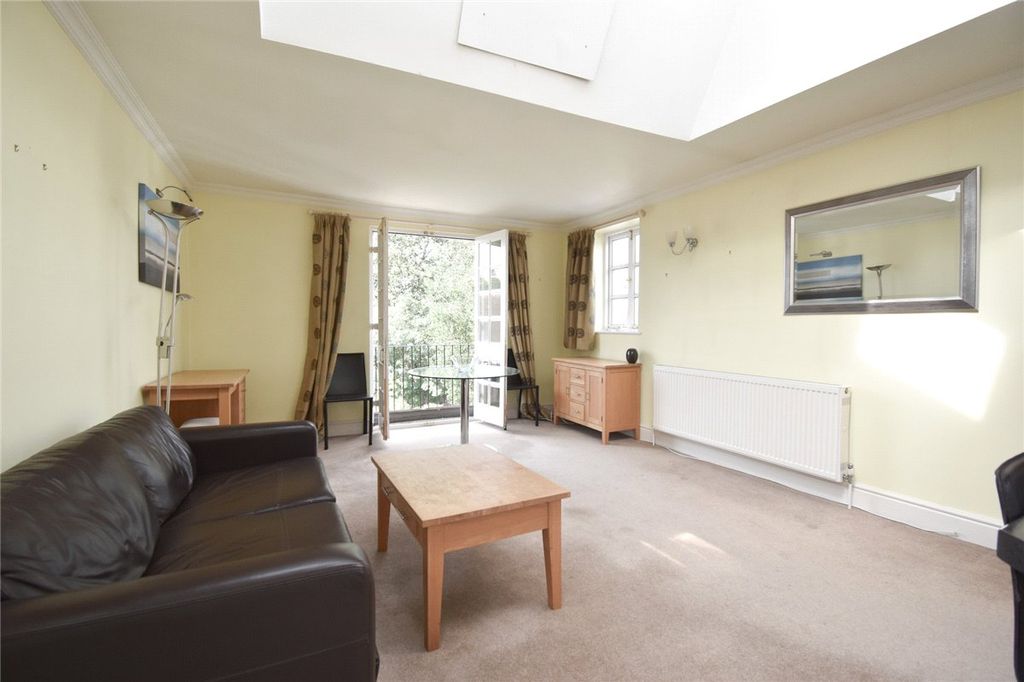Property photo 3 of 7 Picture No. 04