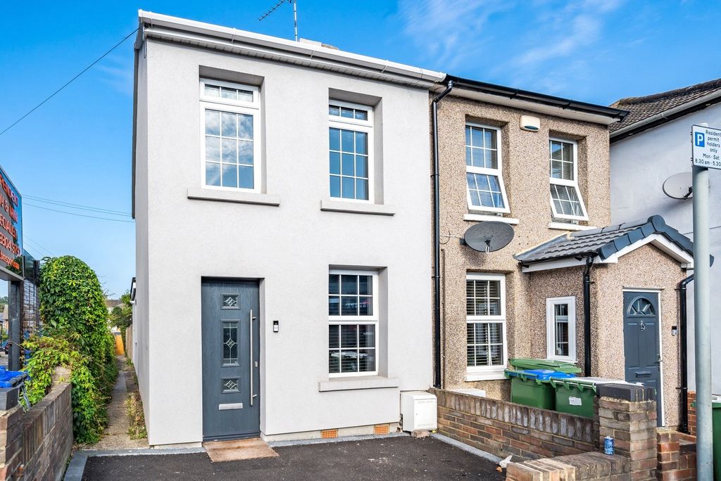 Property photo 1 of 10 External