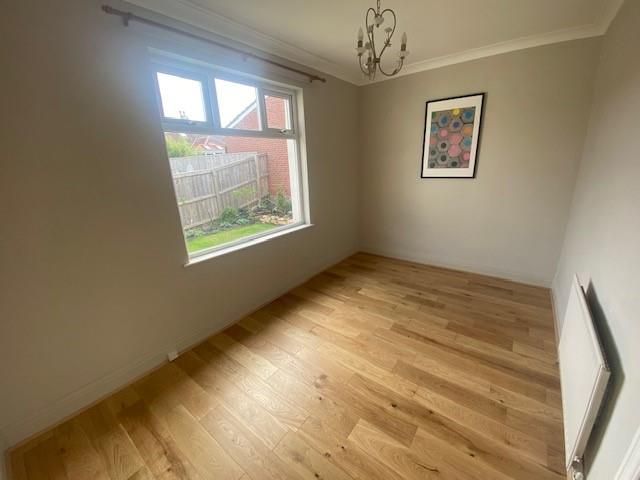 Property photo 2 of 13 1A Lisle Road Bed2.Jpg