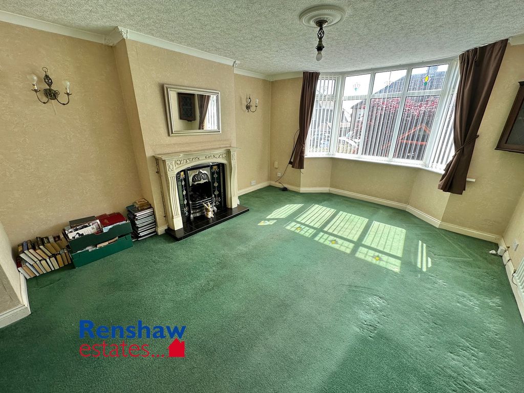 Property photo 3 of 17 L