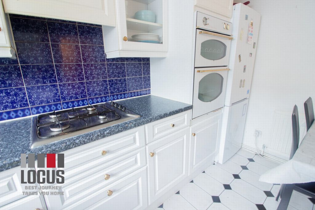 Property photo 3 of 11 Photo 9