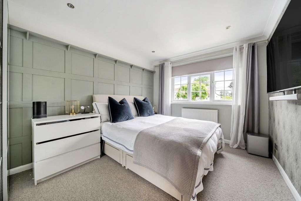 Property photo 3 of 19 1471885-18-6A26Dd...