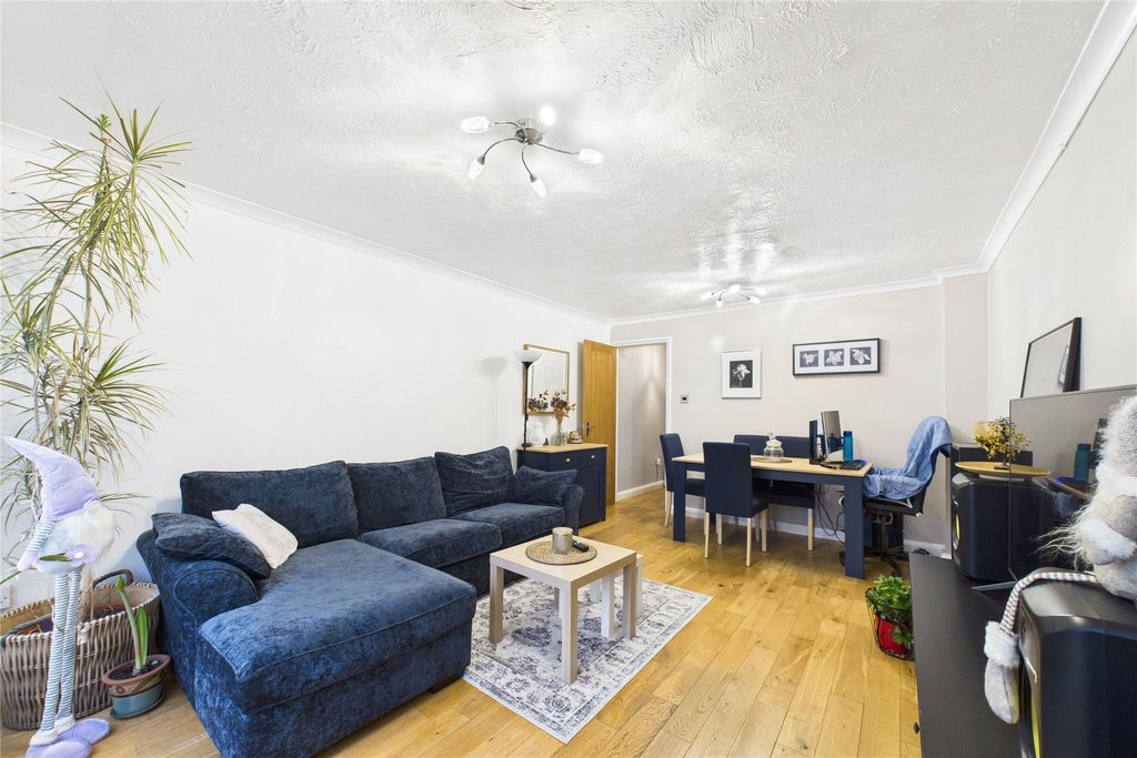 Property photo 2 of 10 Picture No. 02