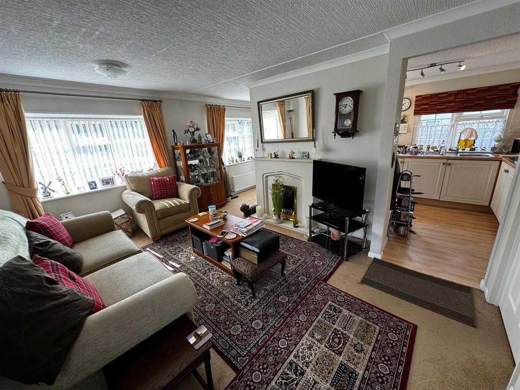 Property photo 2 of 11 Img_8491.Jpg